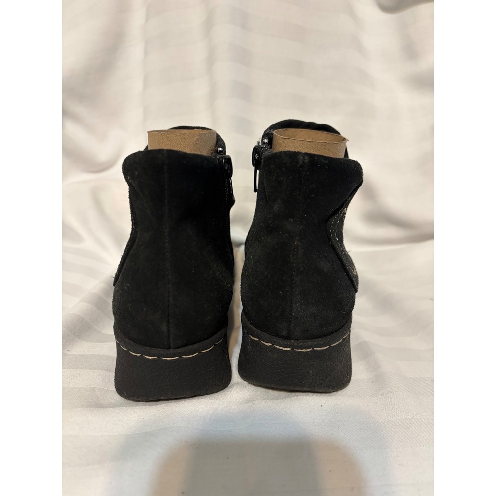 BareTraps W 6M Black Suede‎ Ankle Boots Side Zip Low Wedge Booties Comfort Shoes - Picture 4 of 10
